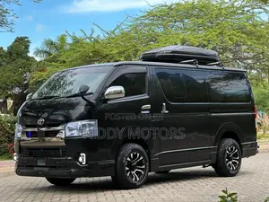 Toyota Quantum 2014