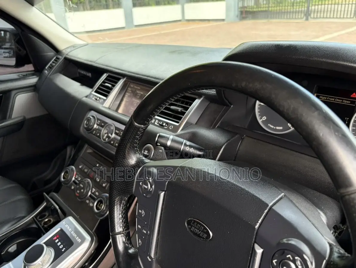 Land Rover Range Rover Sport 2013 Black