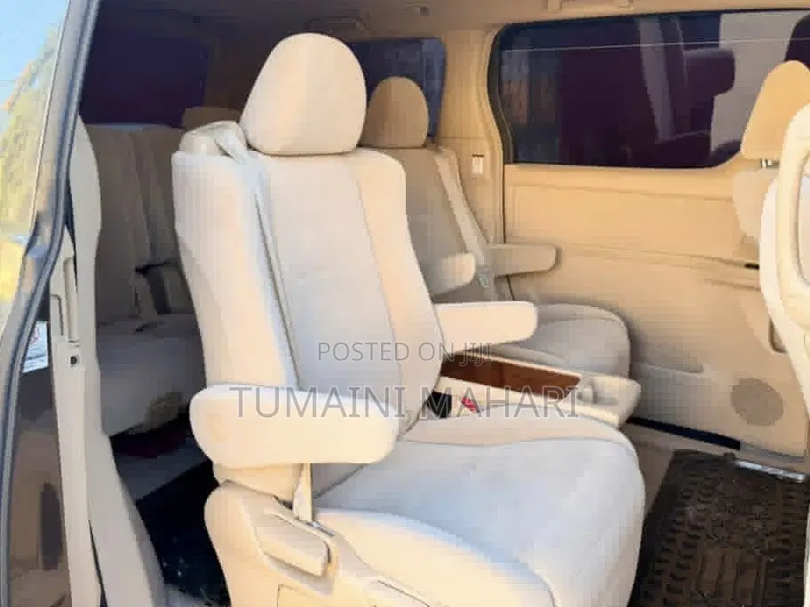 Toyota Alphard 2009 Gray