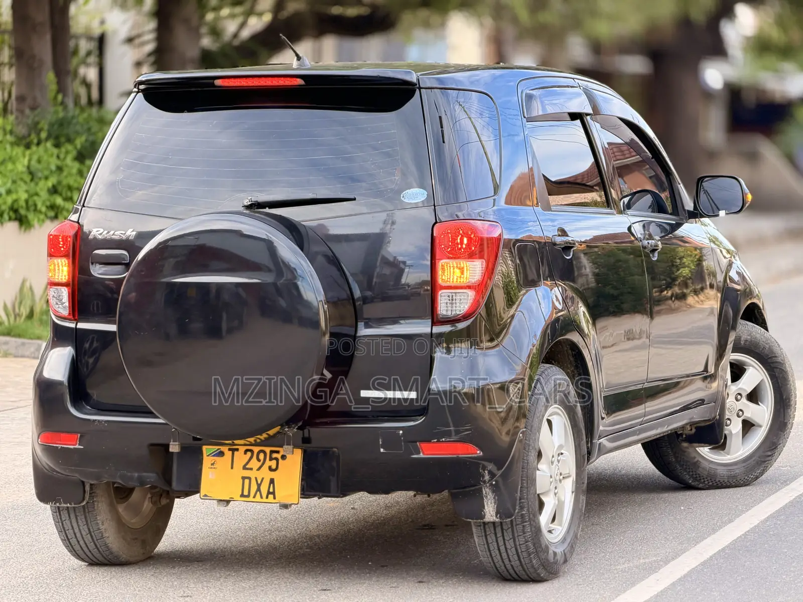 Toyota Rush 1.5 AWD 2010 Black