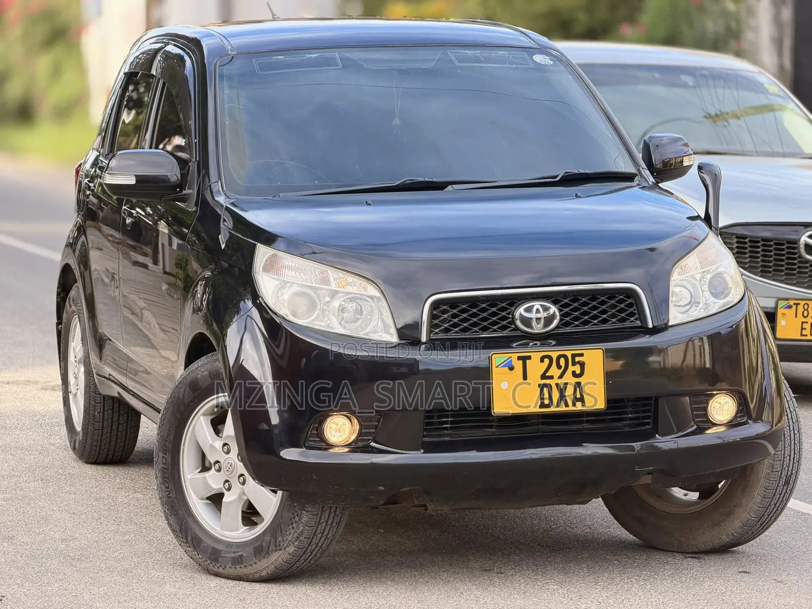 Toyota Rush 1.5 AWD 2010 Black