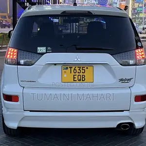 Mitsubishi Outlander 2010 White