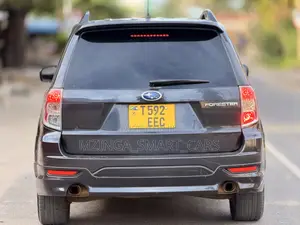 Subaru Forester 2010 Gray