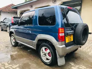 Mitsubishi Pajero Mini 2006 Blue