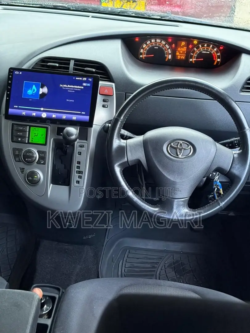 Toyota Ractis 2005 Black