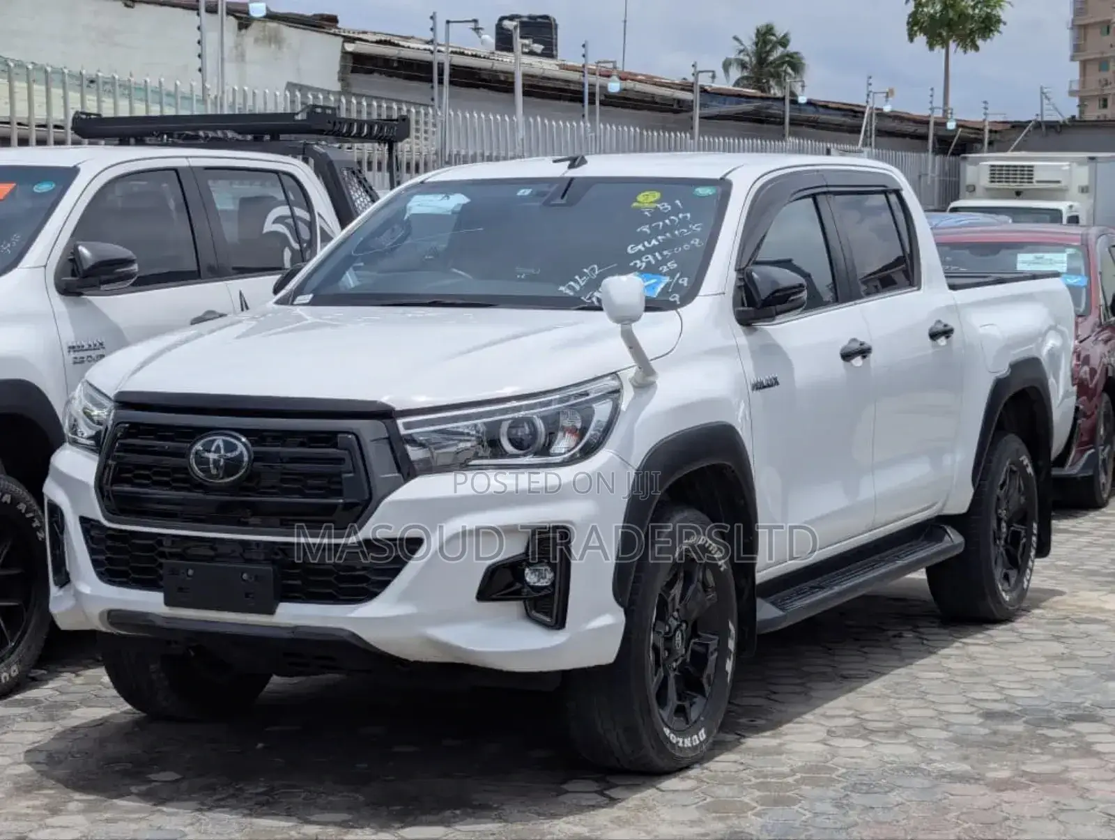 Toyota Hilux Rogue 4x4 2018 White