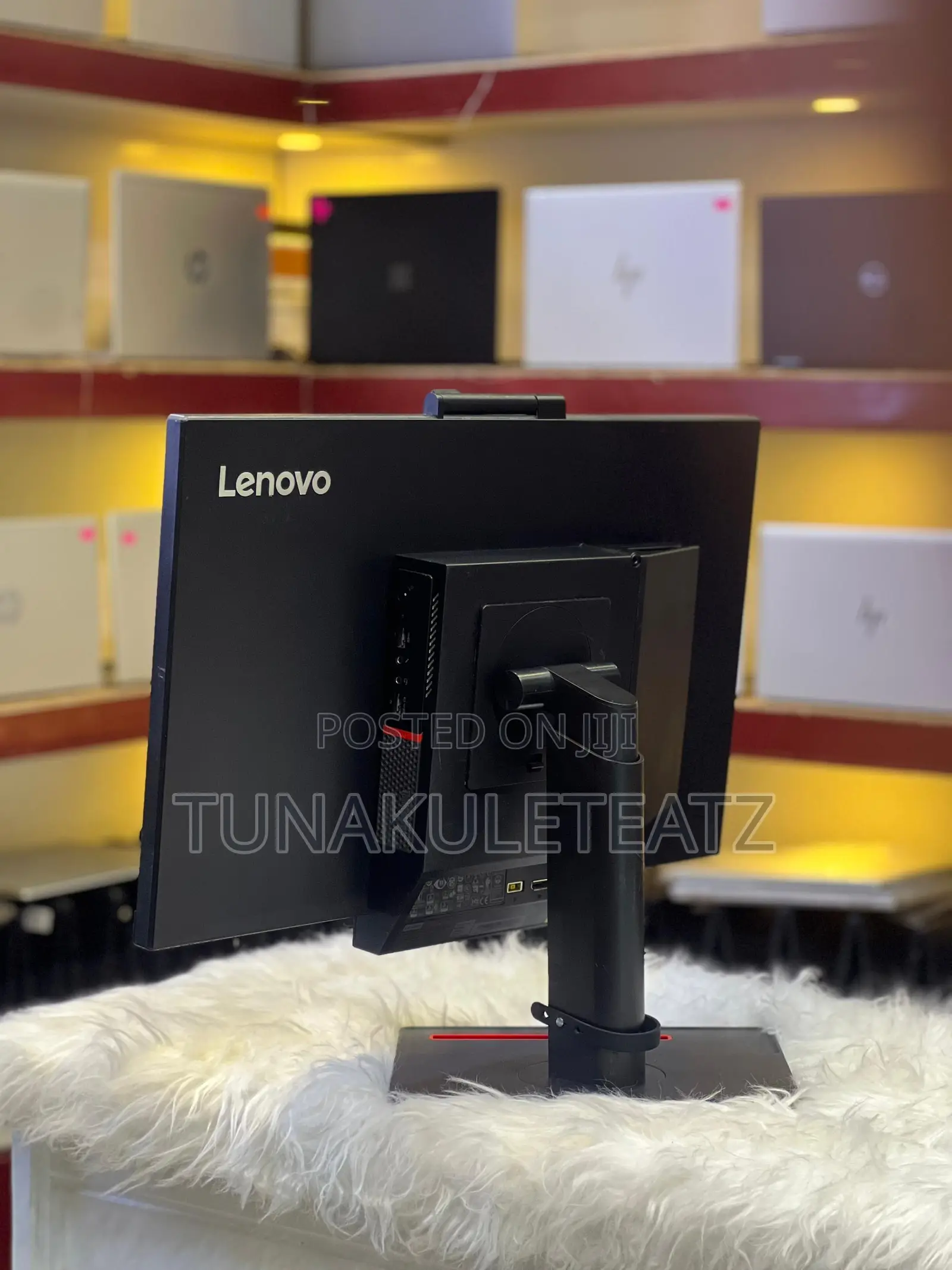 Lenovo ThinkCentre M910z AIO 8GB Intel Core i3 HDD 500GB