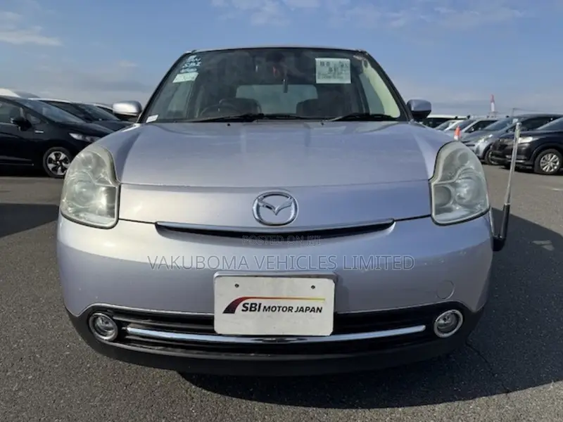 Mazda Verisa 2011 Silver