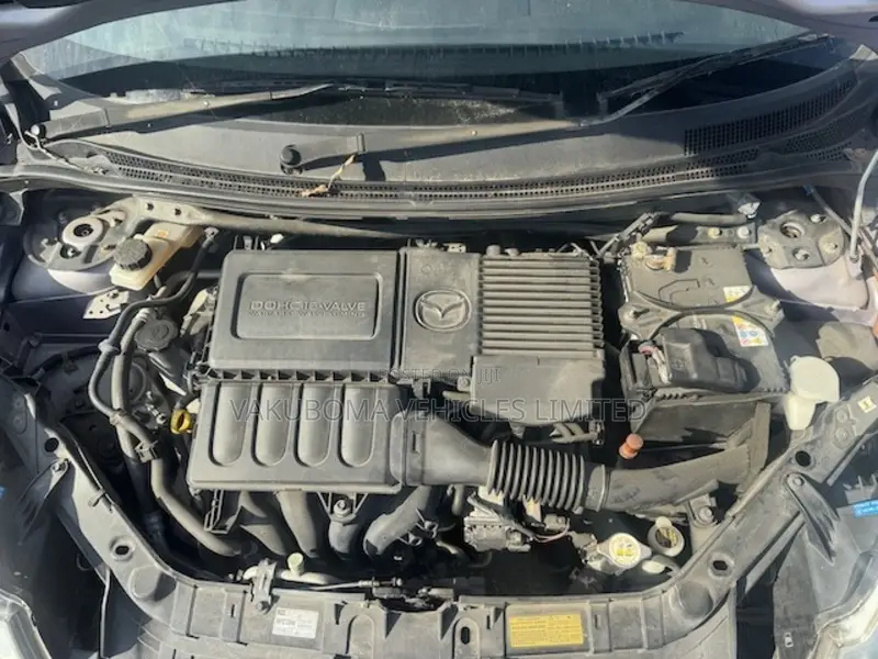 Mazda Verisa 2011 Silver