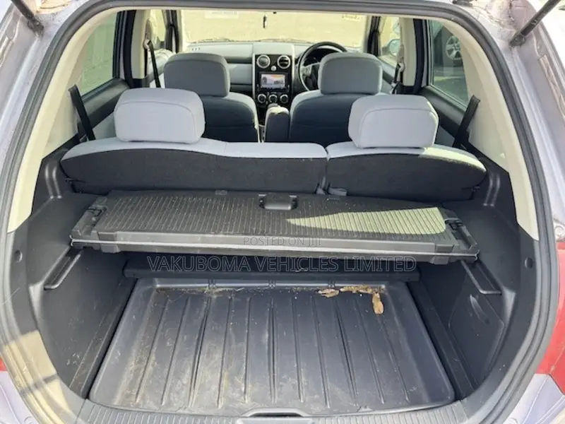 Mazda Verisa 2011 Silver