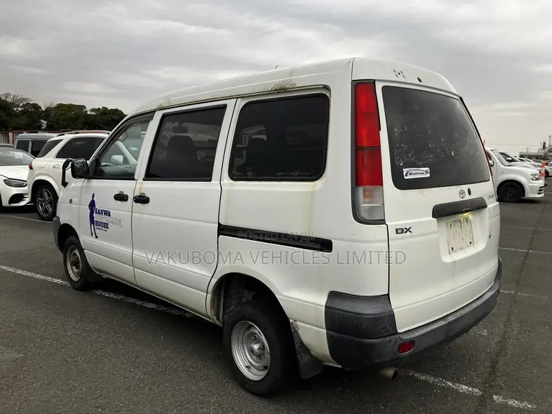 Toyota Lite-Ace 2006 White