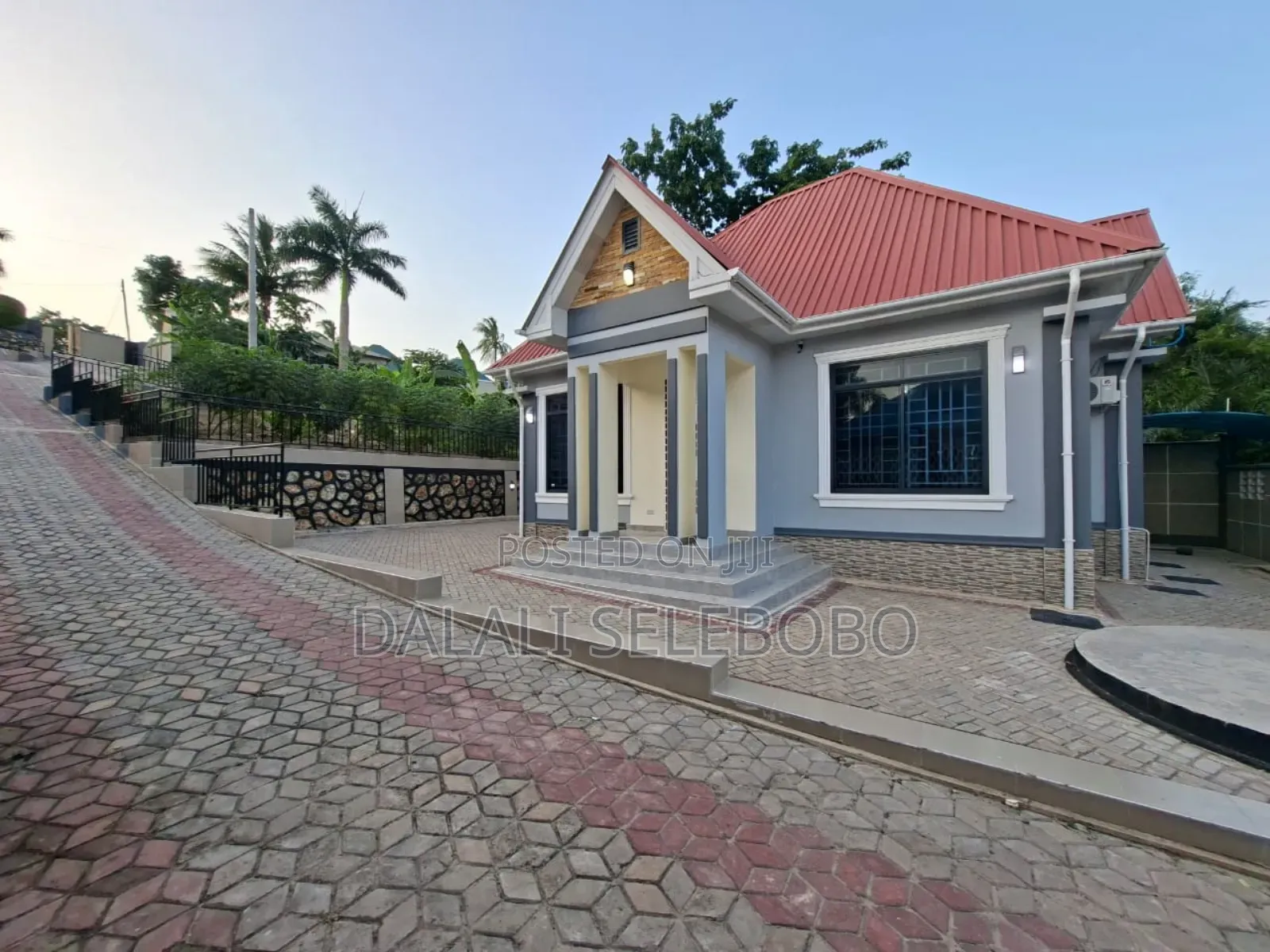 2bdrm Bungalow in Kimara Stop Over for rent