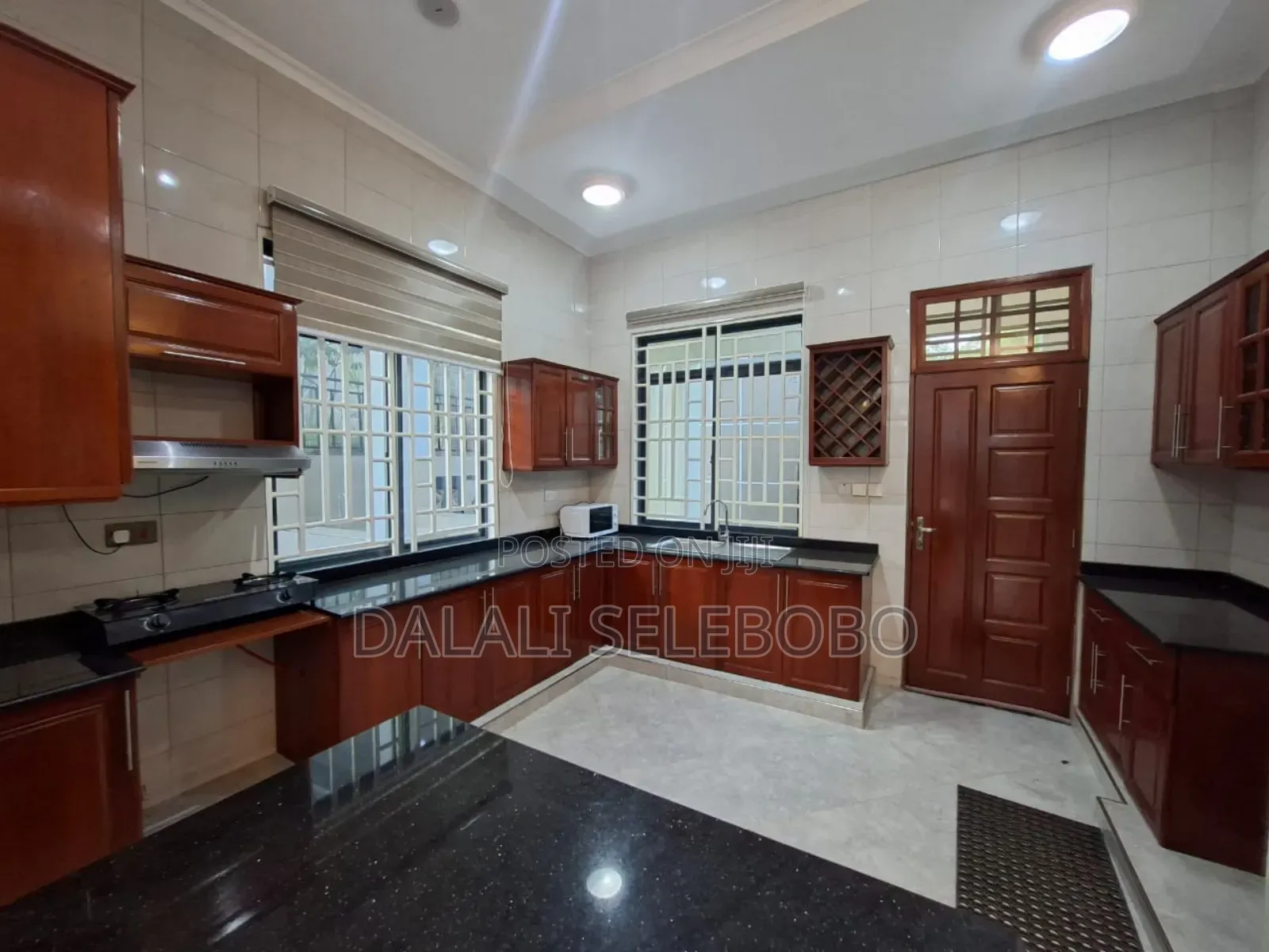 2bdrm Bungalow in Kimara Stop Over for rent