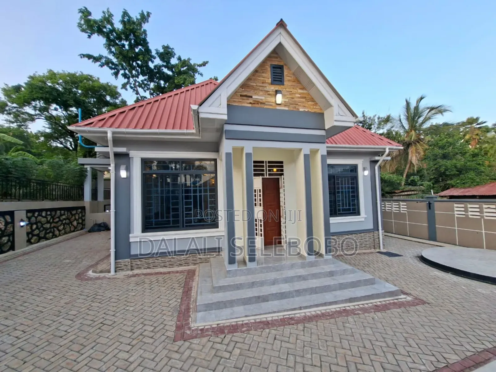 2bdrm Bungalow in Kimara Stop Over for rent