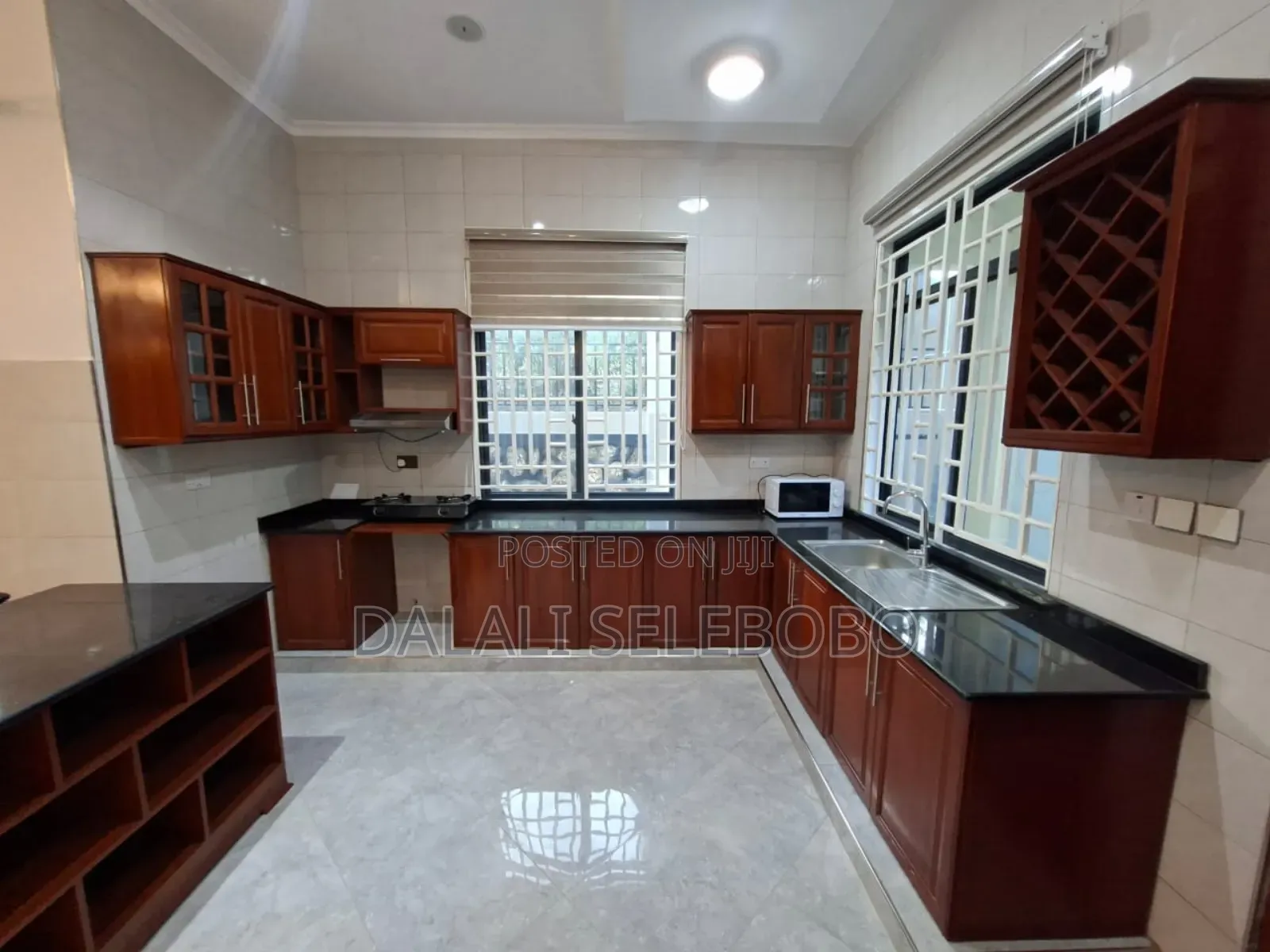 2bdrm Bungalow in Kimara Stop Over for rent