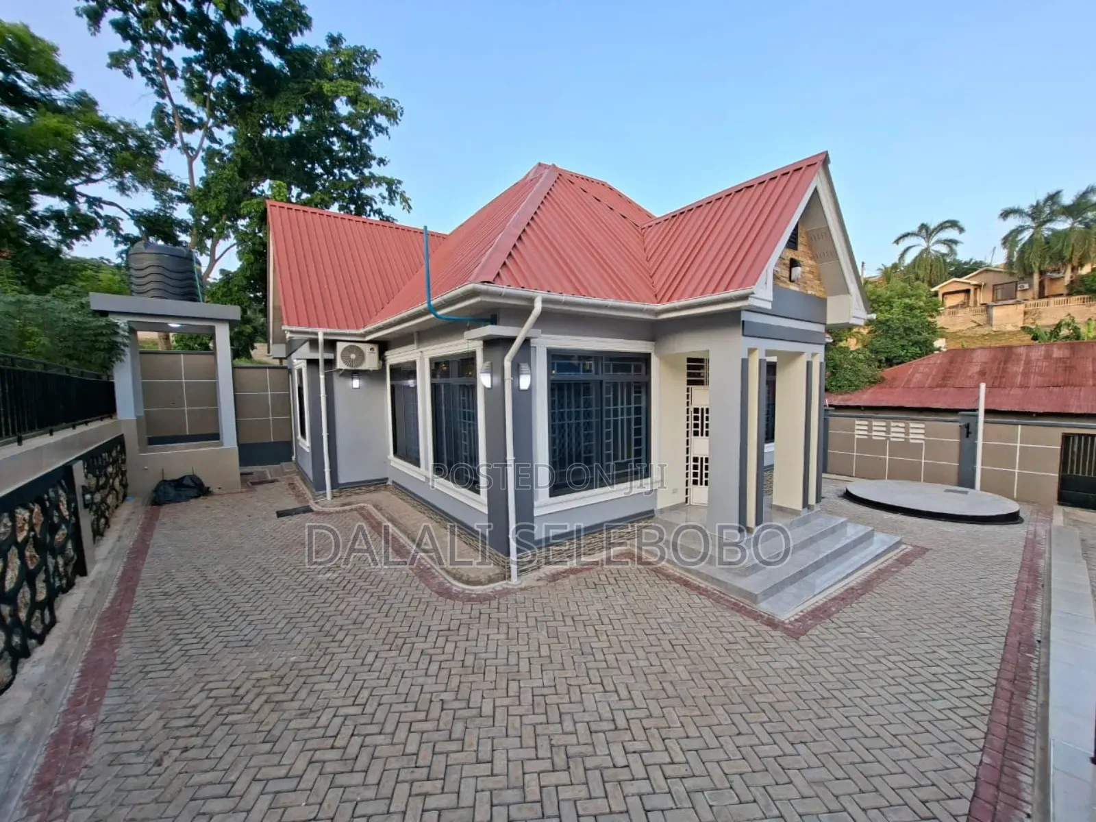 2bdrm Bungalow in Kimara Stop Over for rent