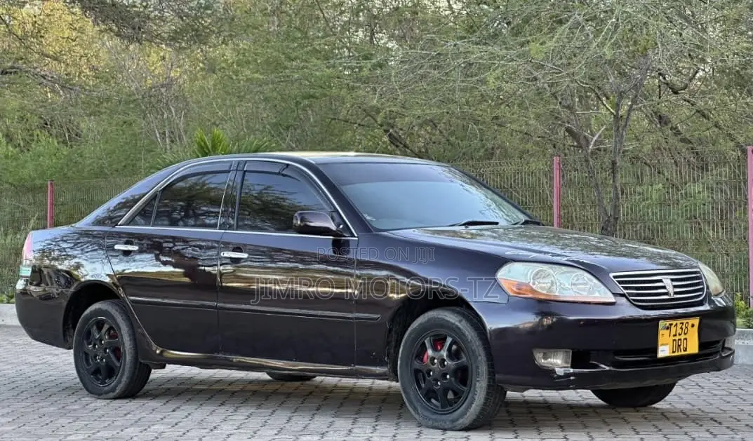 Toyota Mark II 2004 Purple