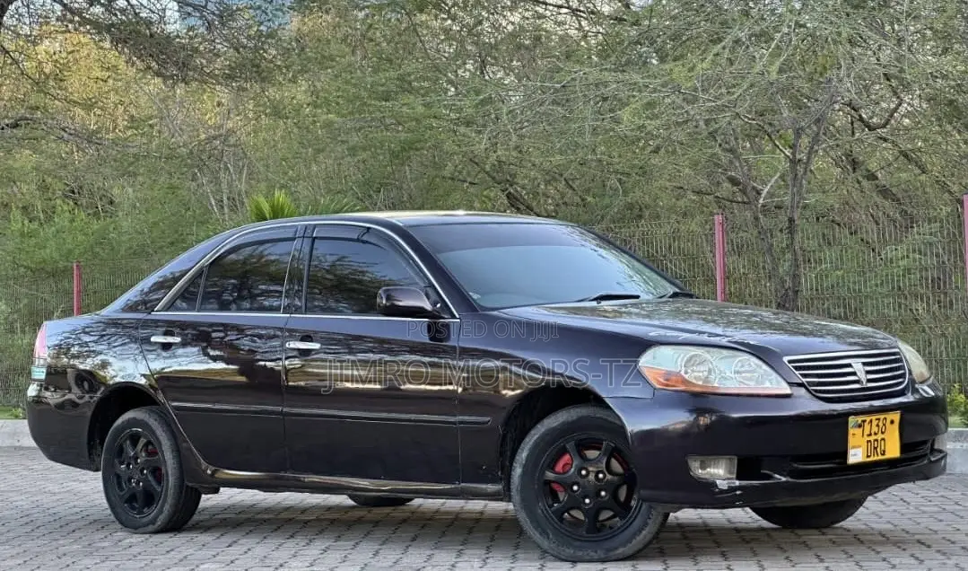 Toyota Mark II 2004 Purple