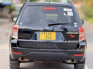 Subaru Forester 2010 Black