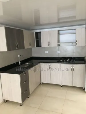 Kitchen Cabinets Bei Kulingana Na Ukubwa Wa Jiko Lako
