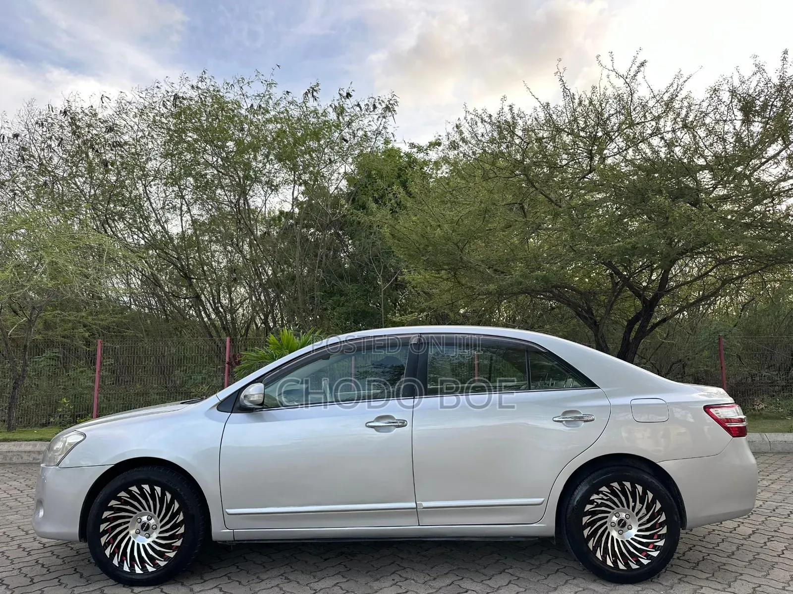 Toyota Premio 2010 Silver