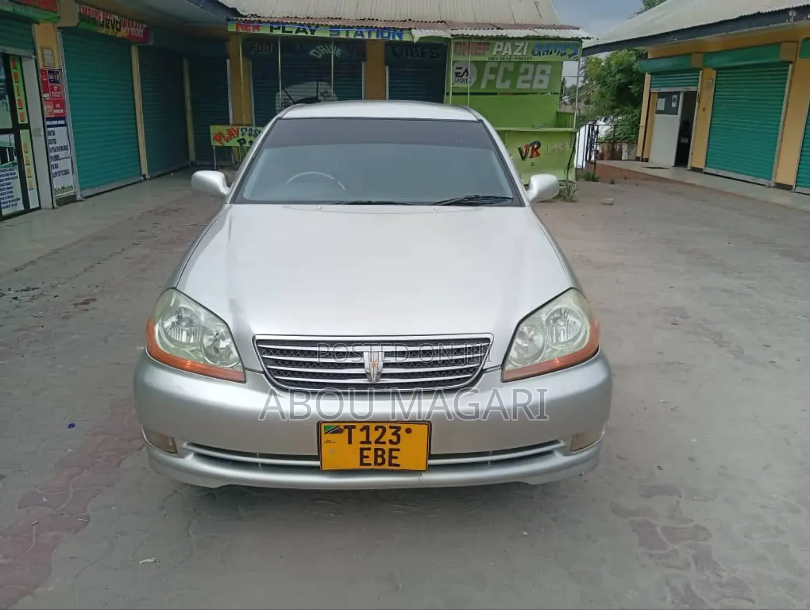 Toyota Mark II 2004 Silver