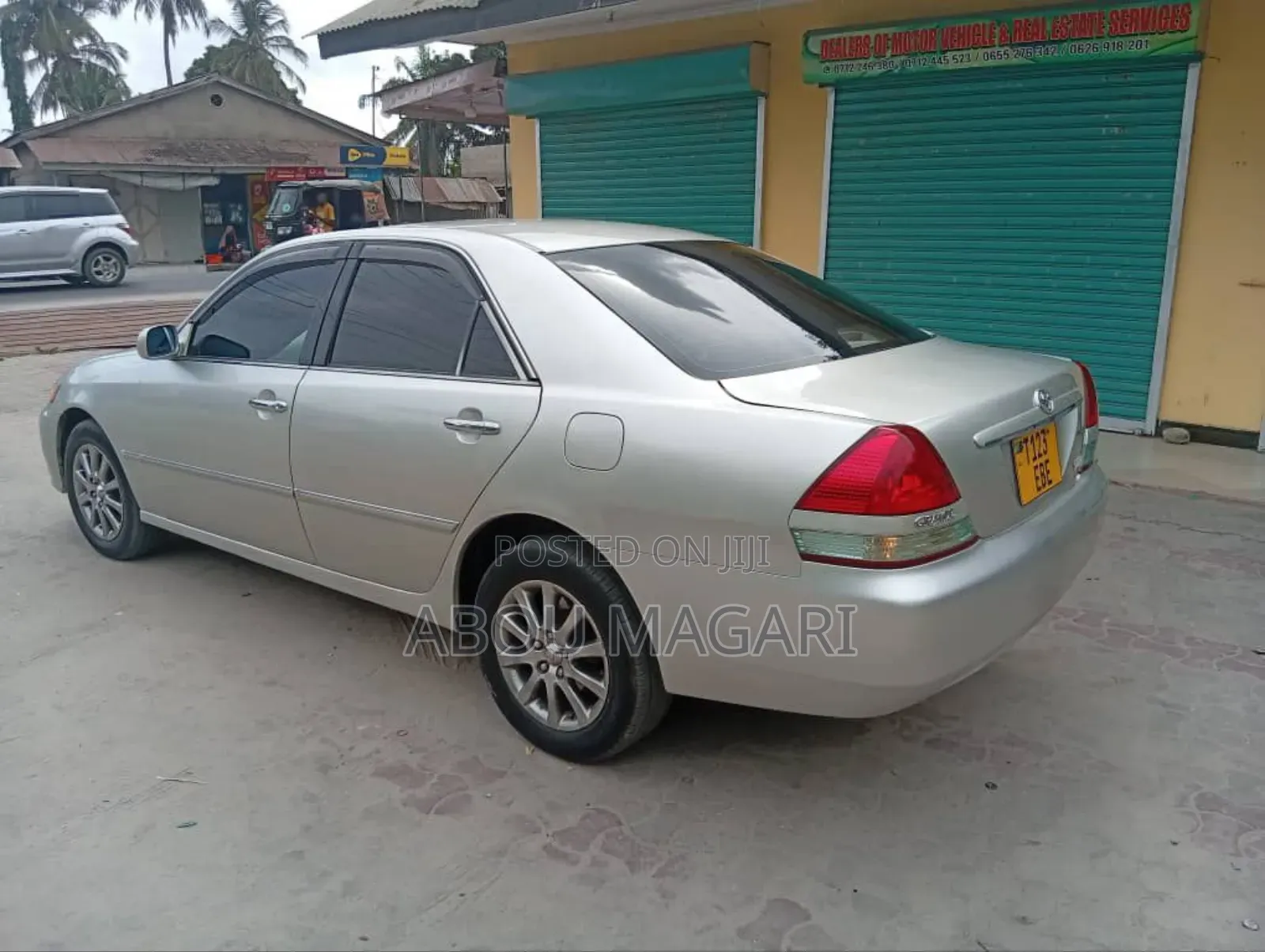 Toyota Mark II 2004 Silver