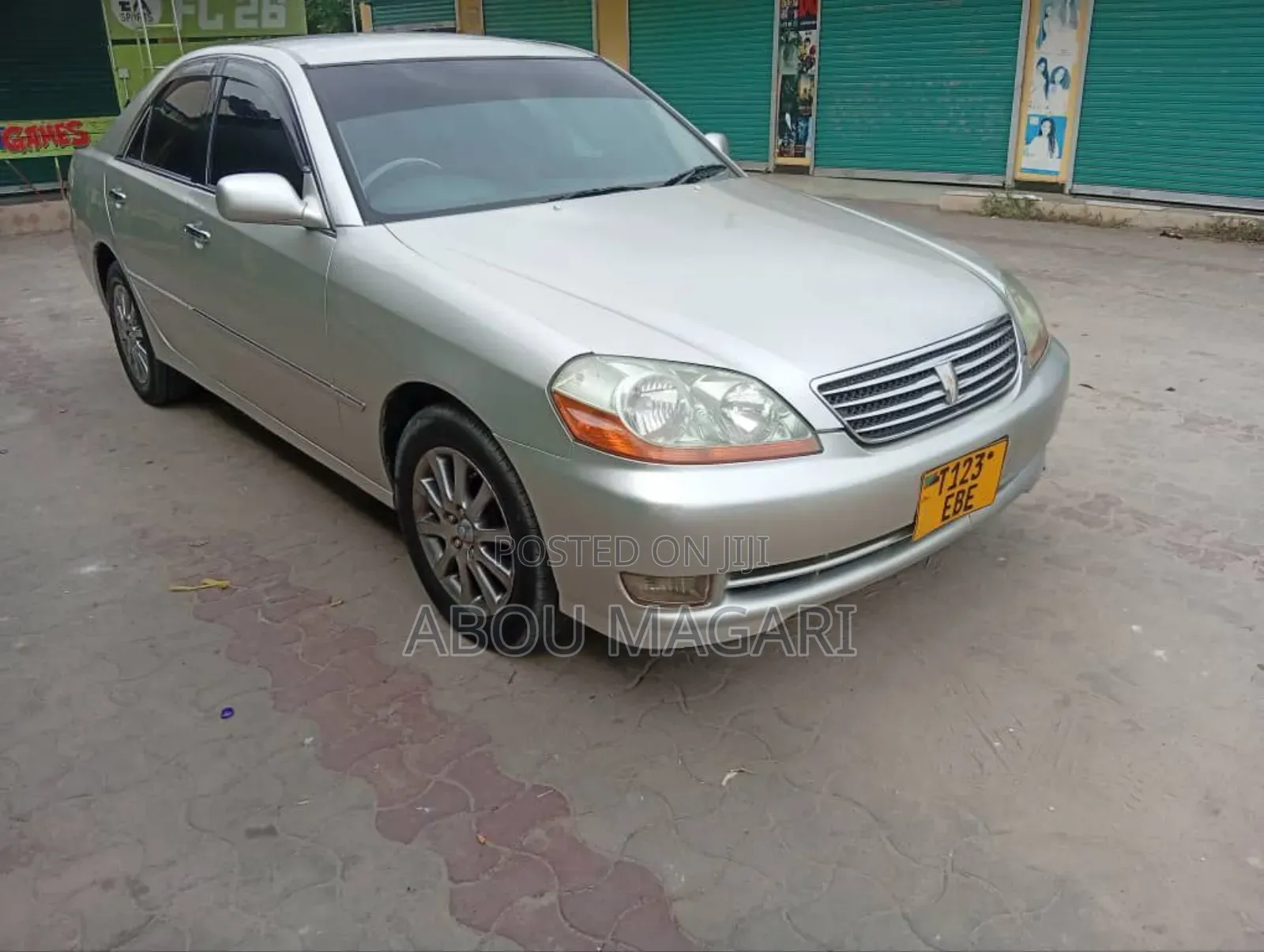 Toyota Mark II 2004 Silver