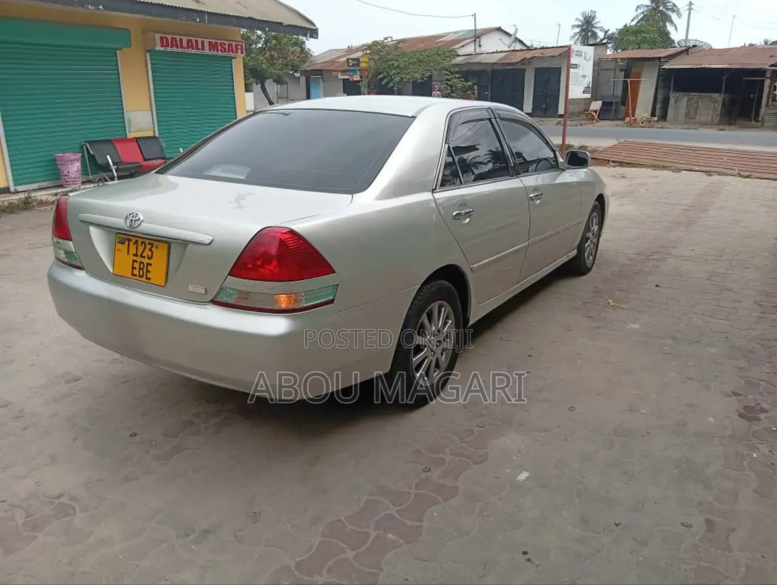 Toyota Mark II 2004 Silver