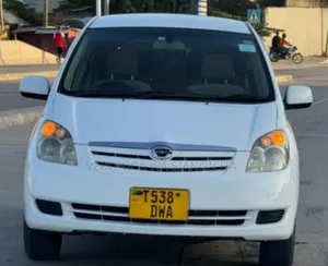 Toyota Corolla Spacio 2005 White