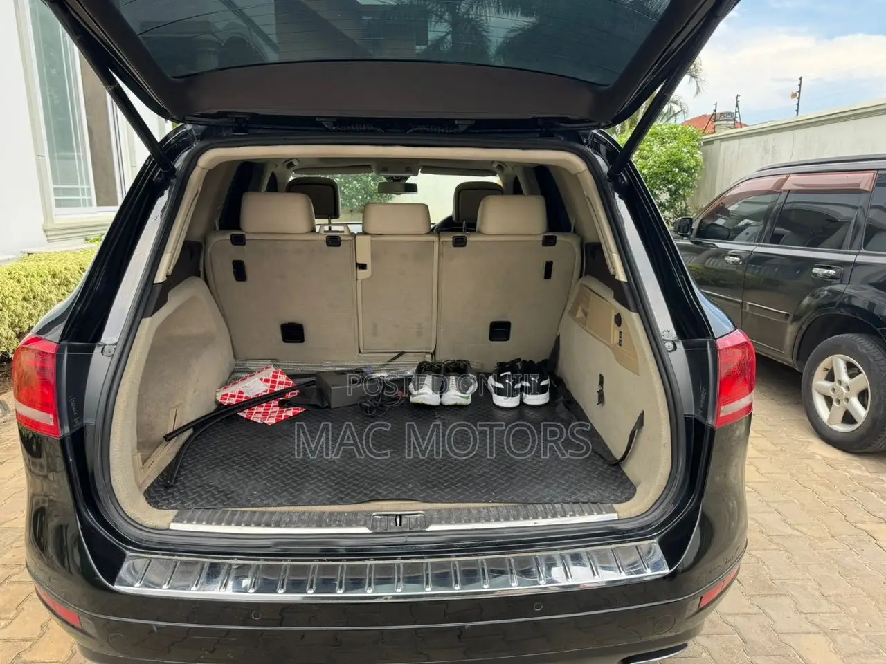 Volkswagen Touareg 2015 Black