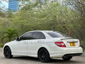 Mercedes-Benz C-Class 2009 White