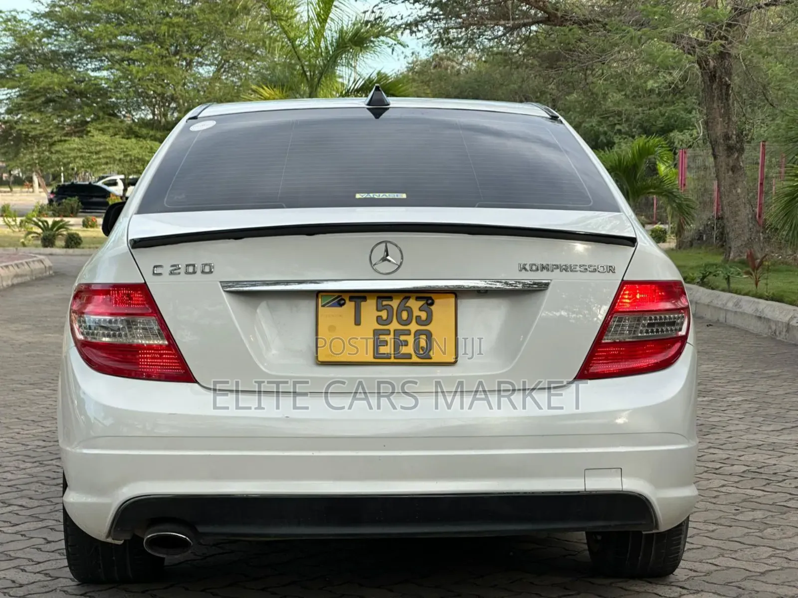 Mercedes-Benz C-Class 2009 White