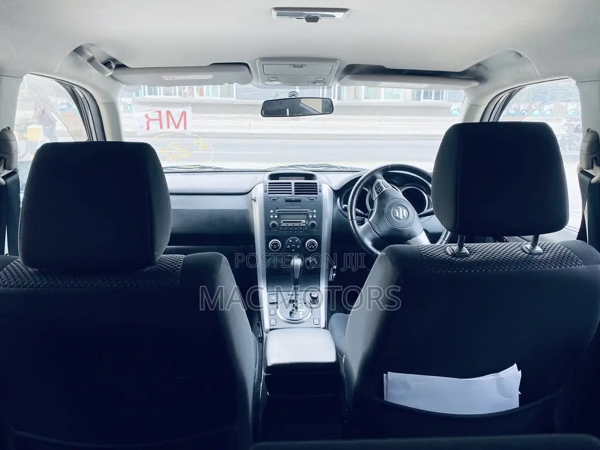 Suzuki Escudo 2008 Gray