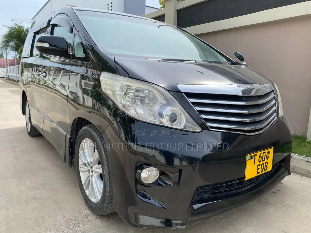 Toyota Vellfire 2010 Black