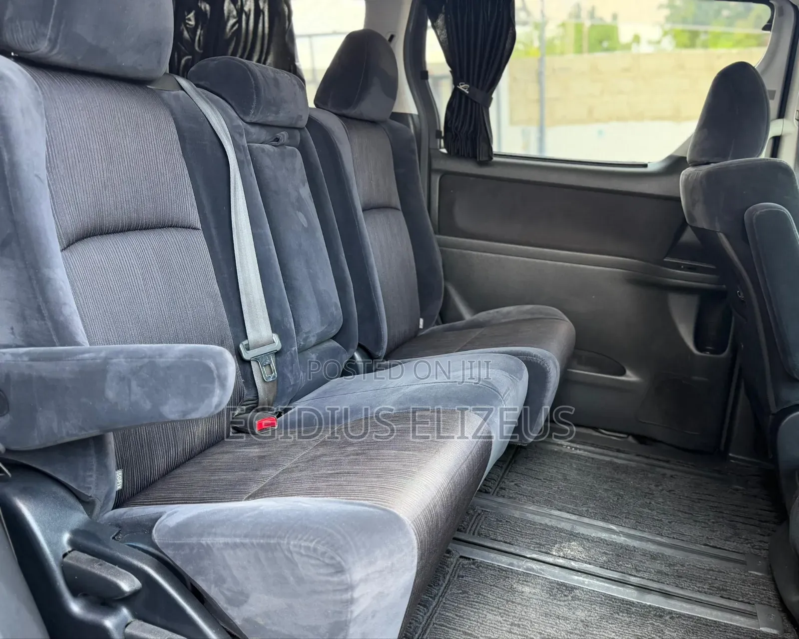 Toyota Vellfire 2010 Black