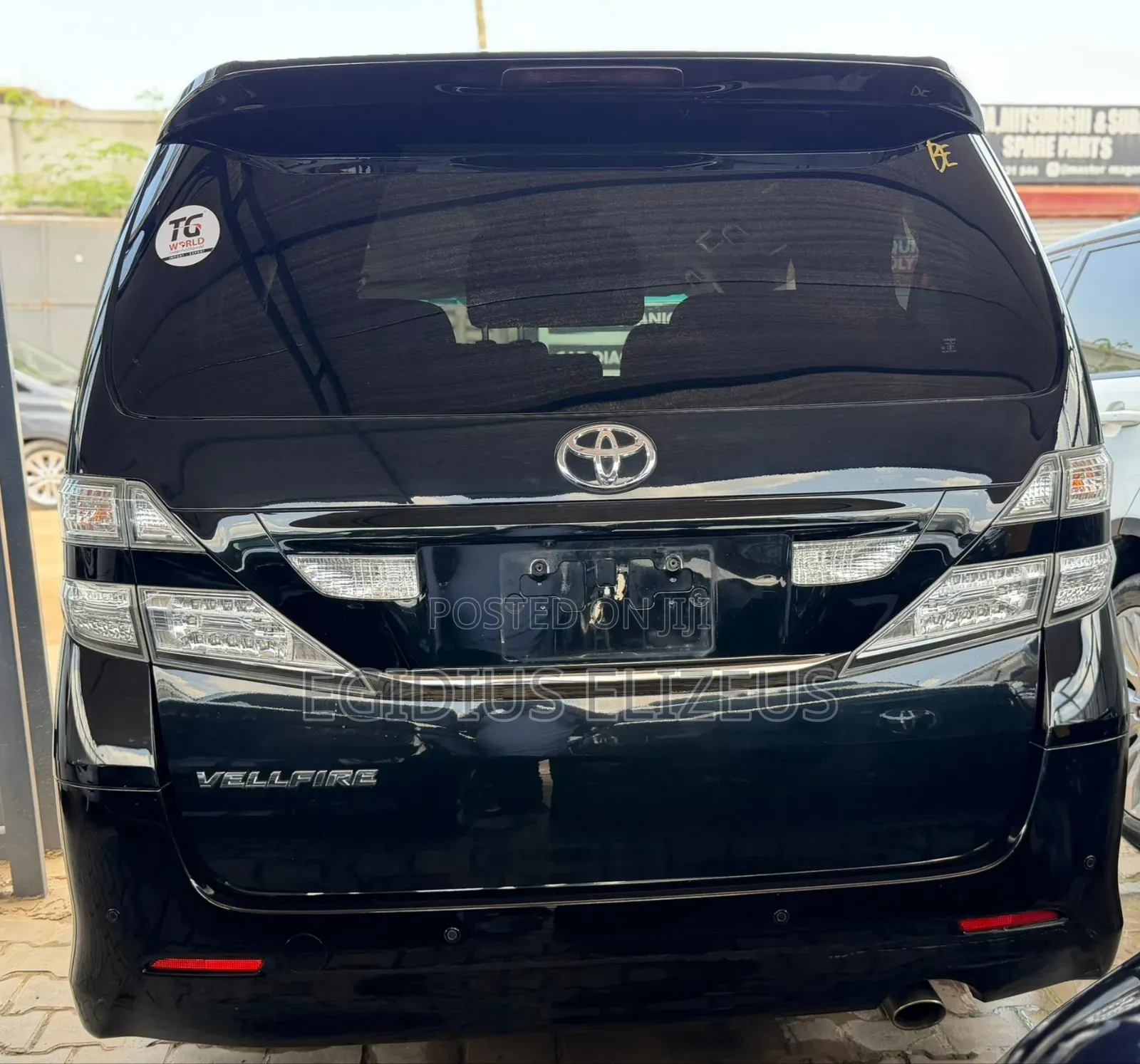 Toyota Vellfire 2010 Black