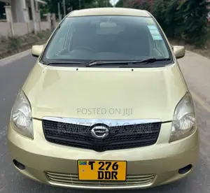 Toyota Corolla Spacio 2003 Gold