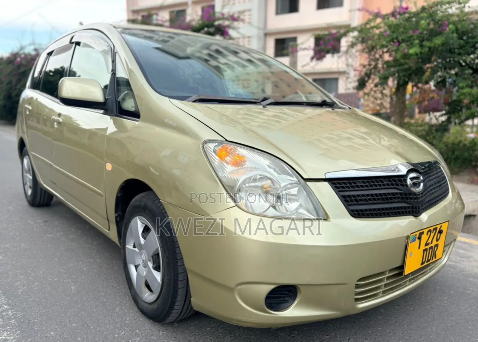 Toyota Corolla Spacio 2003 Gold