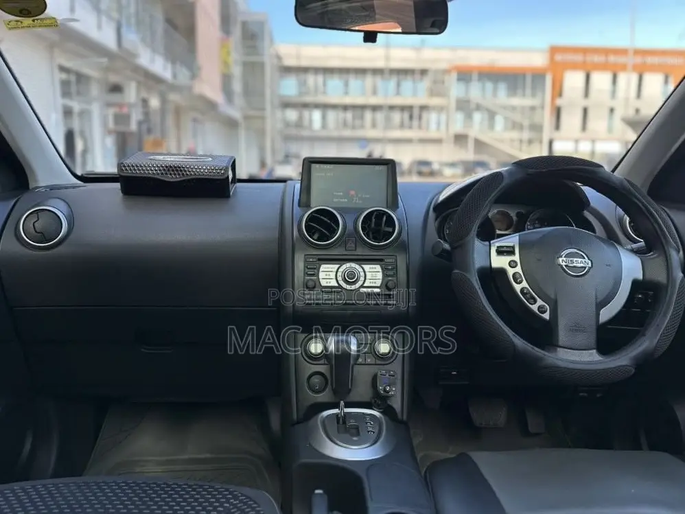 Nissan Dualis 2009 Maroon