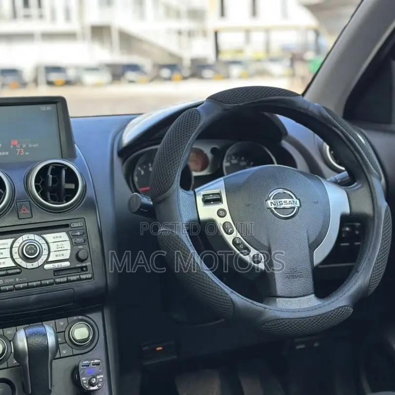 Nissan Dualis 2009 Maroon
