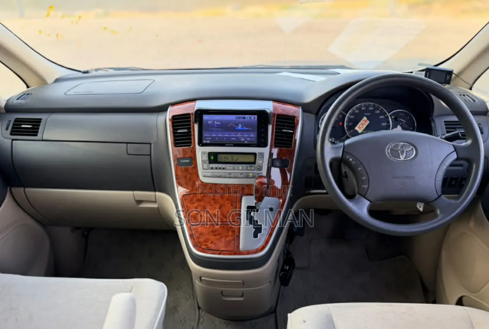 Toyota Alphard 2004 White