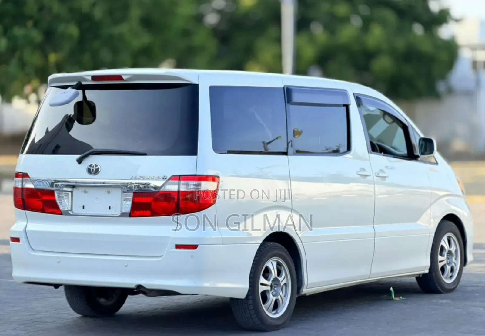 Toyota Alphard 2004 White