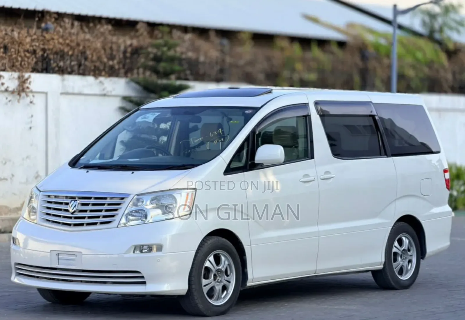 Toyota Alphard 2004 White