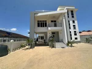 8bdrm House in Mbezi Beach for rent
