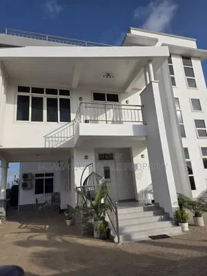 8bdrm House in Mbezi Beach for rent