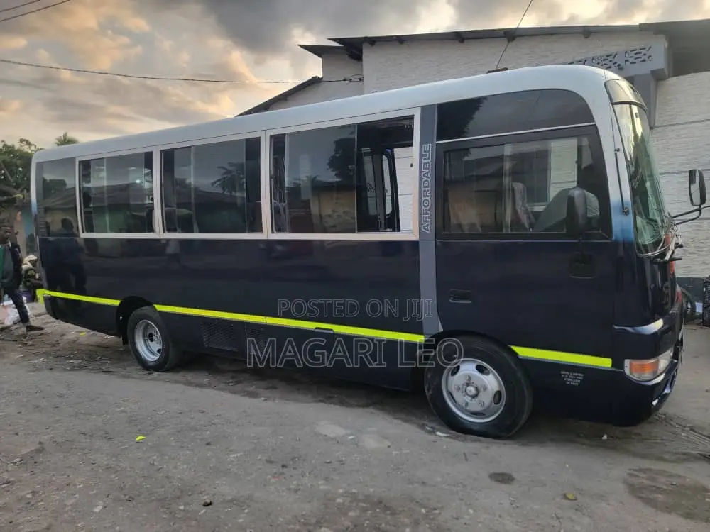 Nissan Civilian 2003 Black
