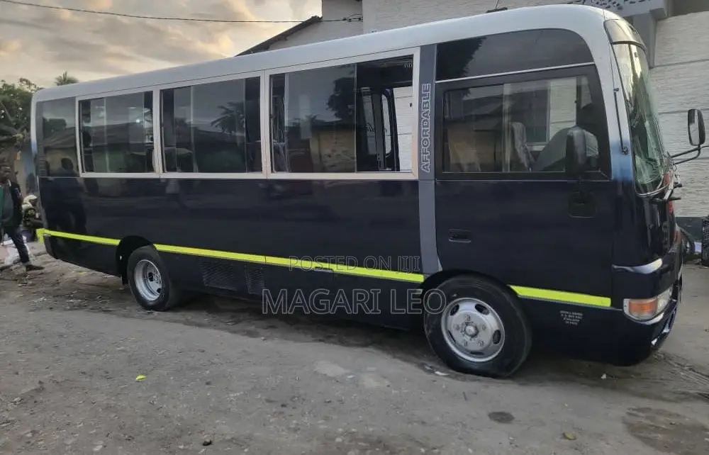 Nissan Civilian 2003 Black