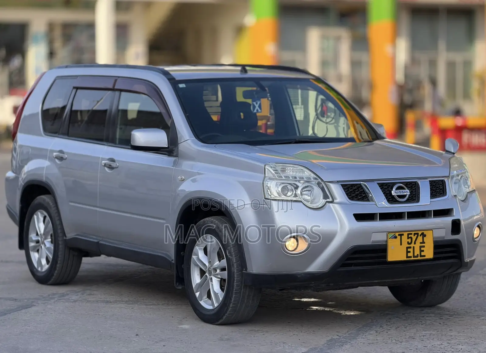 Nissan X-Trail 2011 Silver