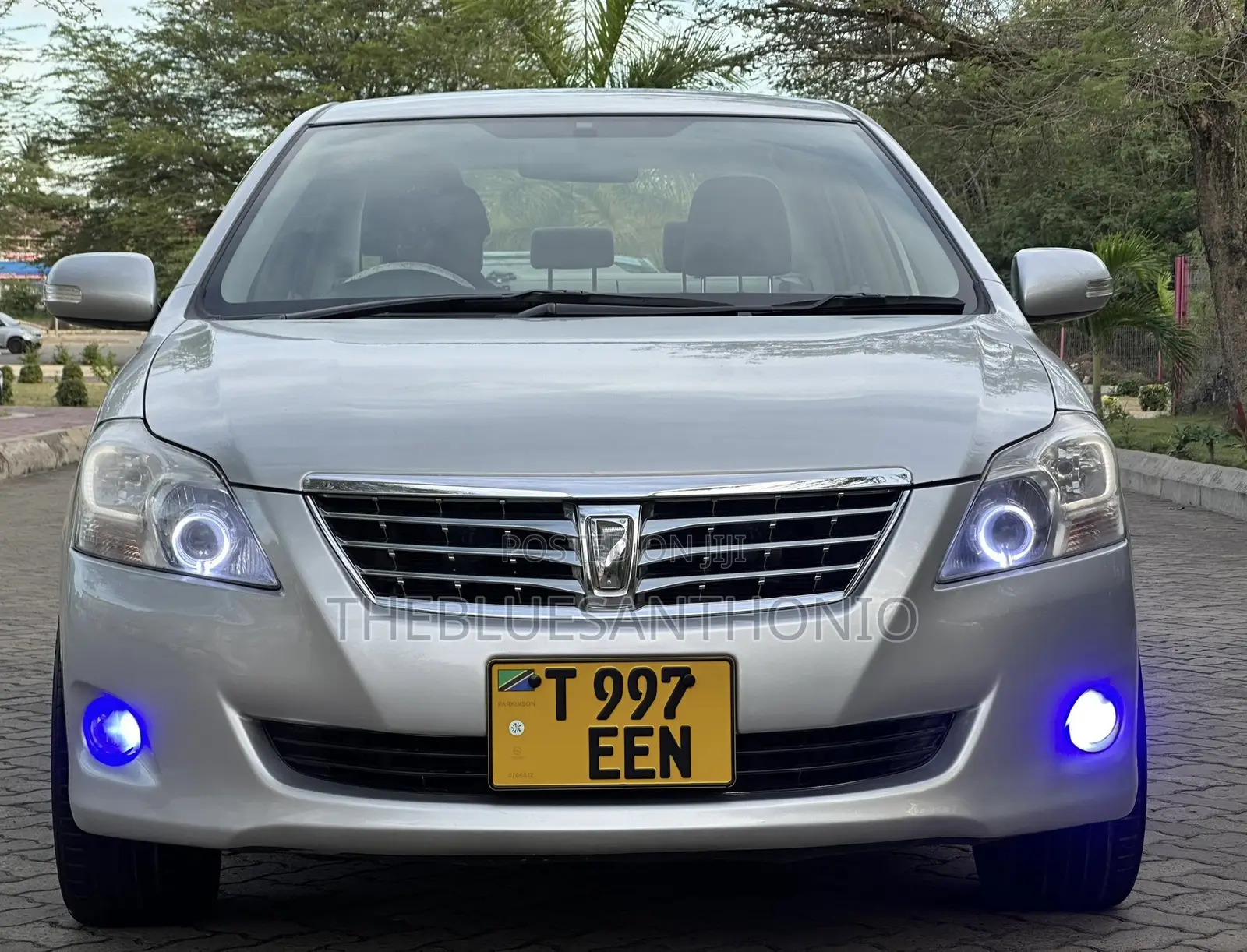 Toyota Premio 2010 Silver